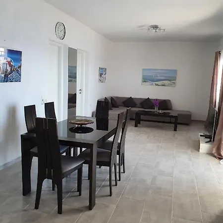 Santorini Lovers Villa Foinikiá