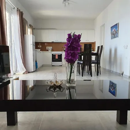 Santorini Lovers Villa Foinikiá